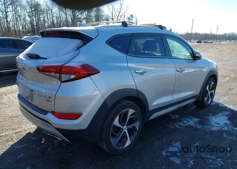 2017 Hyundai Tucson Limited z USA, uszkodzony, nr VIN KM8J3CA23HU381047